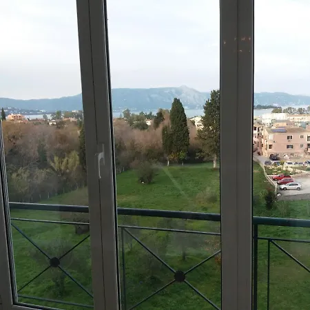 With View Apartman *